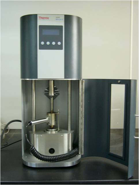 微型注塑制樣機