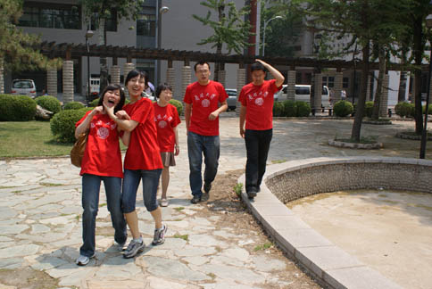 2009年畢業(yè)生：林旺（博士后）、丁