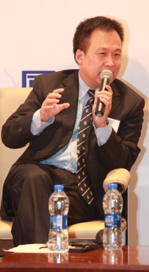 馮玉軍教授應(yīng)邀參加道達(dá)爾第五屆中