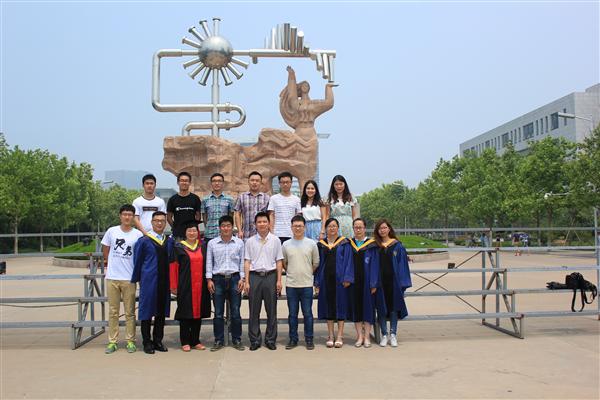 祝賀NEM課題組2016屆畢業生順利畢