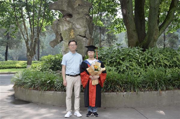 祝賀2021屆畢業生！-2021屆畢業照