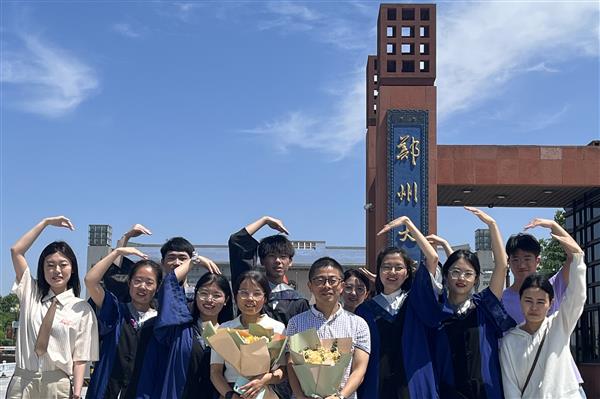 2023年6月3日課題組合影